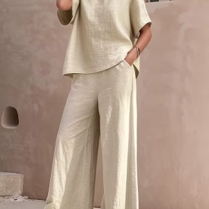 طقم نسائي كاجوال قطعتين لون موحد